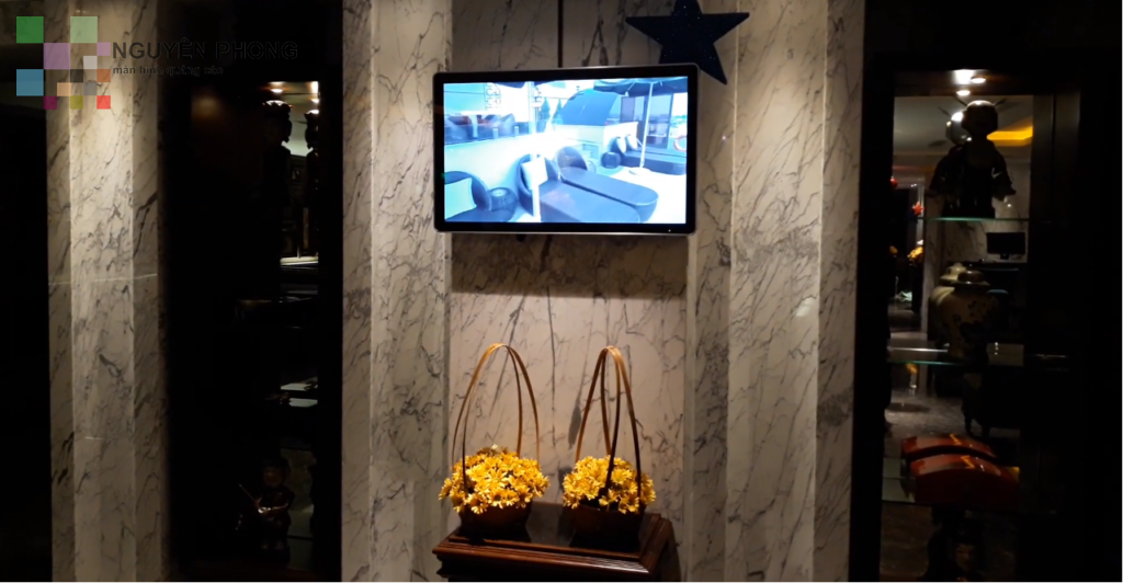 Dự án thi công màn hình quảng cáo treo tường 32 inch tại Hotel Night - Hai Bà Trưng, Hà Nội 1