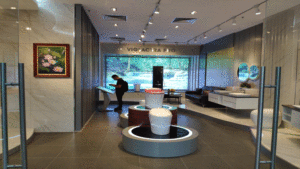 Thi công màn hình tại Showroom Sài Gòn