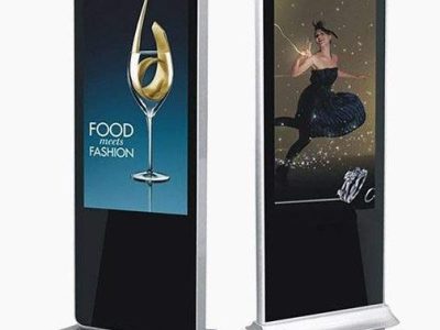 Màn Hình Quảng Cáo LCD Chân Đứng 32 Inch: Giải Pháp Hiển Thị Hiệu Quả 2026 - Nguyên Phong