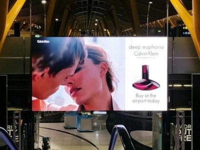 Màn Hình LED P1.53 Trong Nhà: Giải Pháp Hiển Thị Sắc Nét Cho Mọi Không Gian (2025) - Nguyên Phong