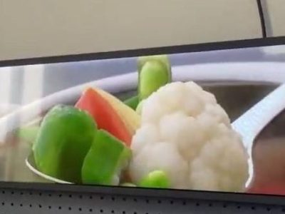 Màn Hình Quảng Cáo LCD Dạng Dài Treo Tường: Giải Pháp Hiển Thị Hiệu Quả 2026 - Nguyên Phong