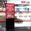 Màn hình quảng cáo LCD chân đứng 70 inch SAMSUNG / LG - Nguyên Phong