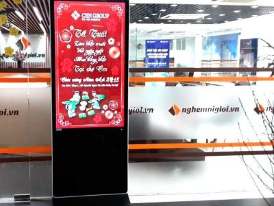 Màn hình quảng cáo LCD chân đứng 70 inch SAMSUNG / LG - Nguyên Phong